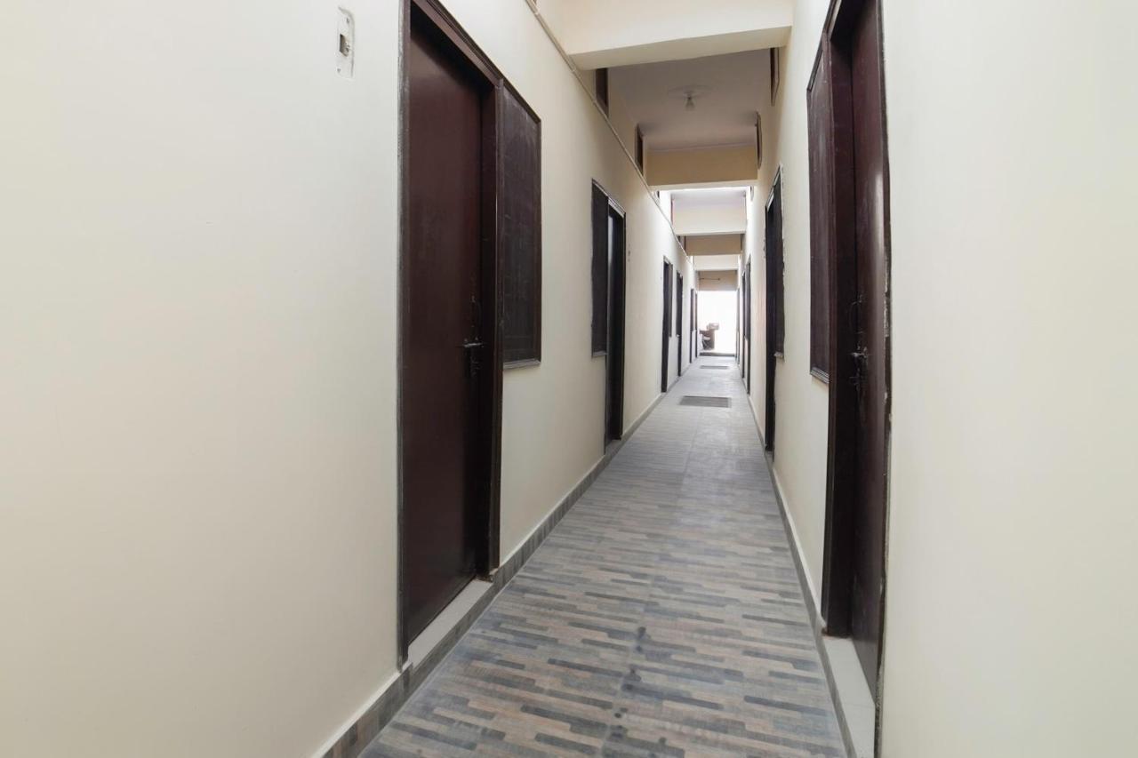 Spot On 67119 Hotel Shivam Residency Rampura  Экстерьер фото
