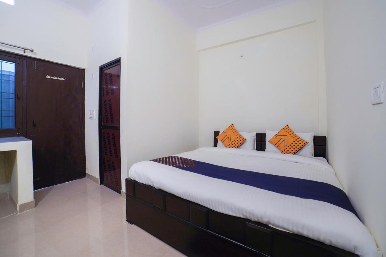 Spot On 67119 Hotel Shivam Residency Rampura  Экстерьер фото