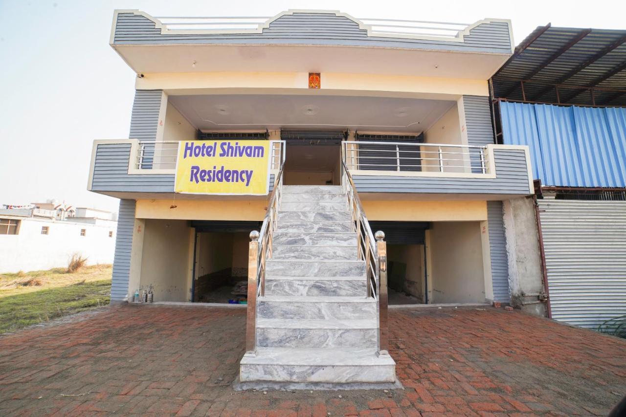 Spot On 67119 Hotel Shivam Residency Rampura  Экстерьер фото