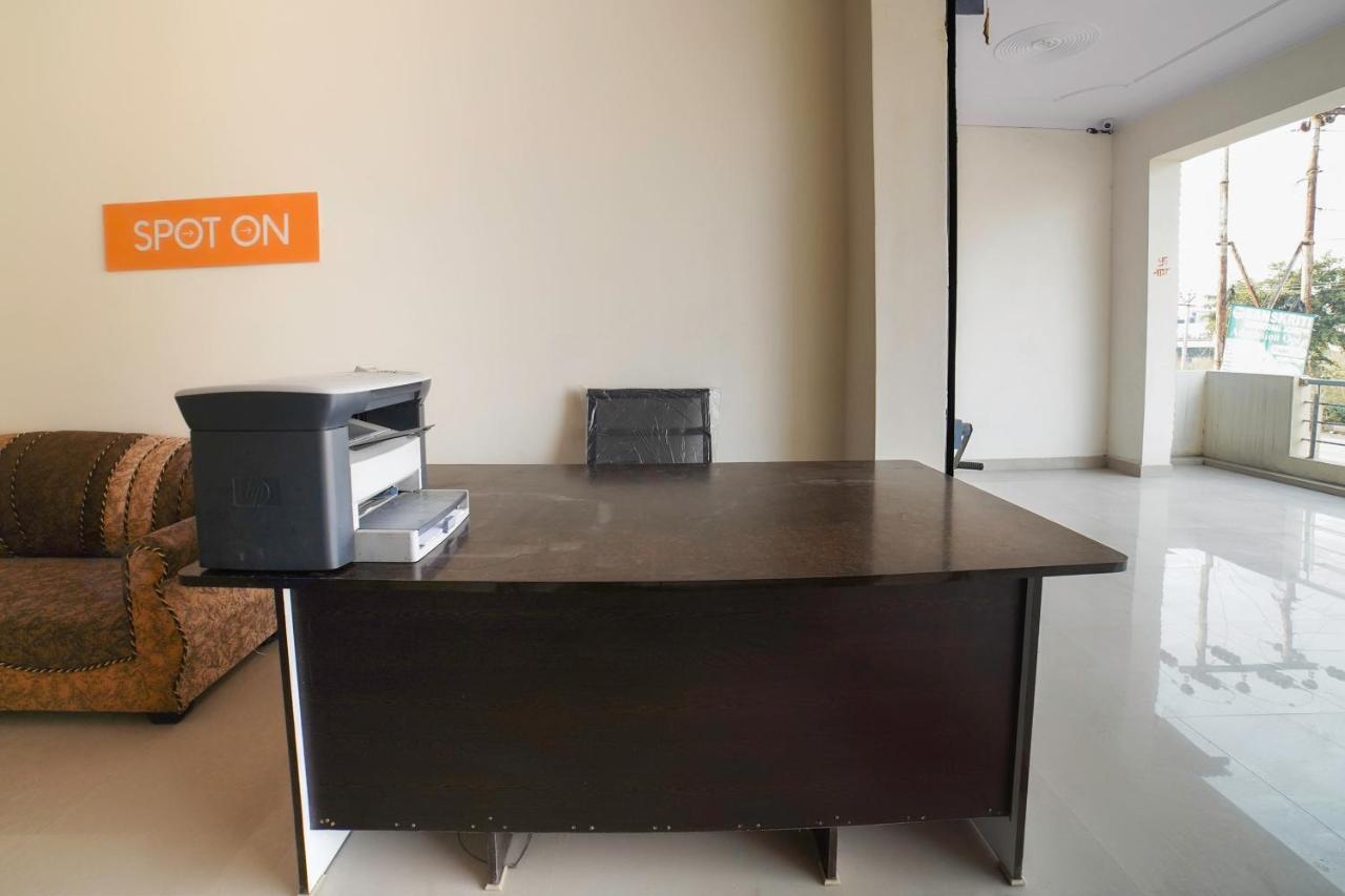 Spot On 67119 Hotel Shivam Residency Rampura  Экстерьер фото