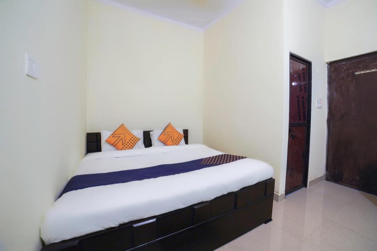 Spot On 67119 Hotel Shivam Residency Rampura  Экстерьер фото